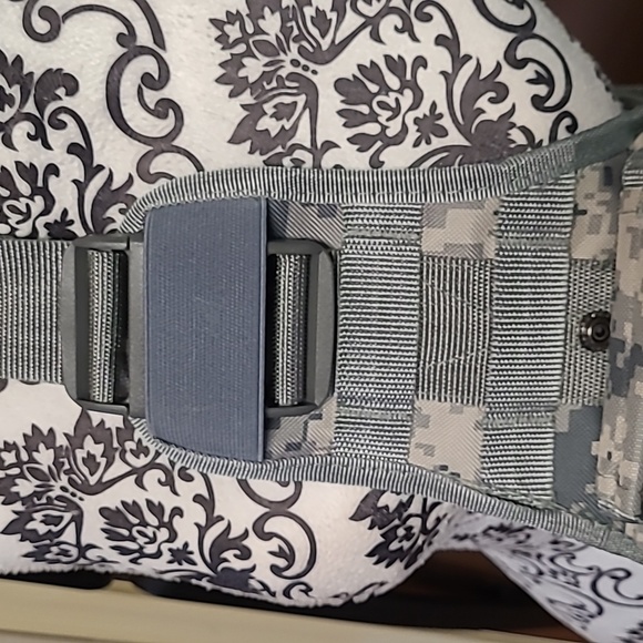 EastWest Digital Tactical Sling Bag - Picture 3 of 16